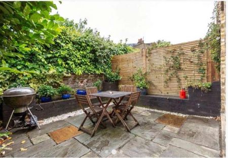 Balvernie Grove, London, SW18 - Photo 5