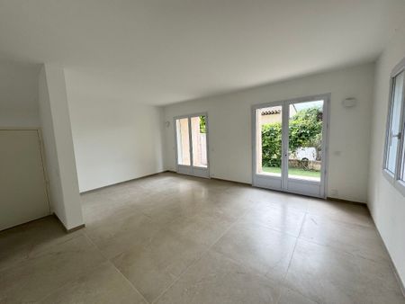 NOUVEAU / T4 + JARDIN + GARAGE /13013 CHATEAU GOMBERT - Photo 2
