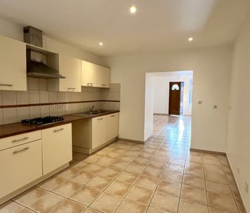 Location Appartement 3 pièces 66m² ENTRAIGUES SUR LA SORGUE 84320 - Photo 4