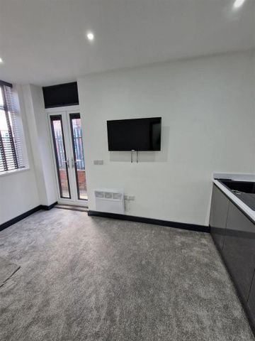 1 bedroom flat to rent - Photo 3