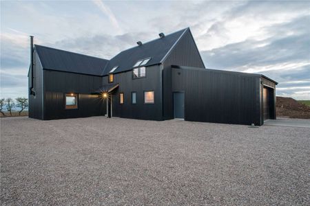 Modern 4-bedroom countryside home with open-plan living, luxury kitchen, stylish bathrooms and stunning views. - Photo 5