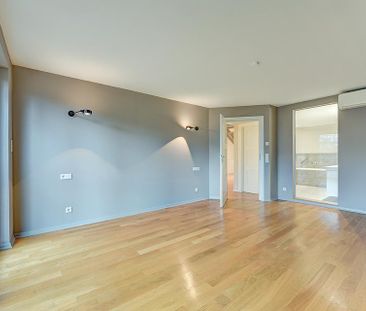 Lichtdurchflutetes Penthouse mit Loftcharakter und Balkonen - Photo 5