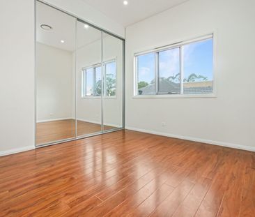 Two-Bedroom Townhouse with Courtyard - Photo 1