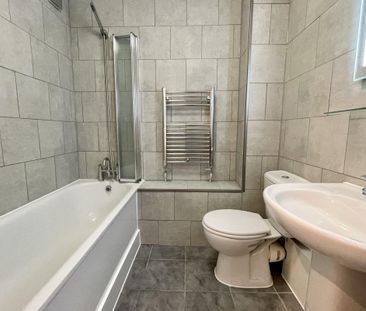 The Avenue - Photo 1