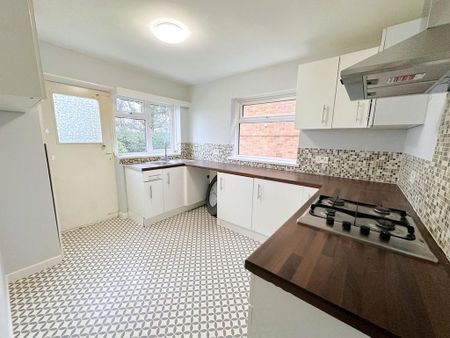 2 bedroom ground floor flat to rent - Photo 4