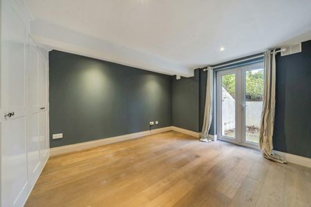 2 Bed Flat, Humber Road, SE3 - Photo 4