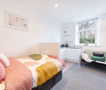 Bedsit, Cranbrook Road, BS6 - Photo 1