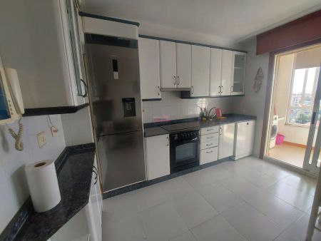 Piso de alquiler en Rúa de Zaragoza, O Castro - Photo 5