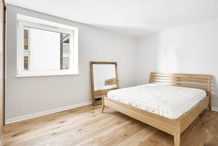 3 bedroom flat to rent - Photo 2