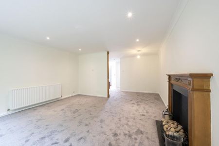 3 bedroom terraced house to rent - Photo 4