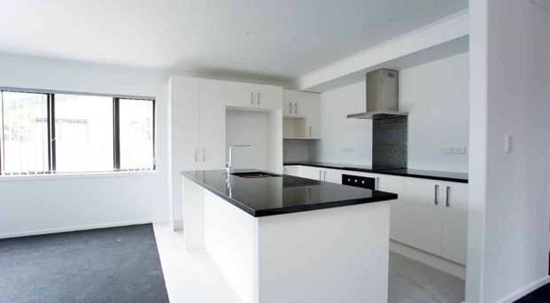 Beautiful Double Storey Home. - Photo 1