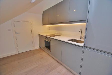 1 bedroom penthouse to rent - Photo 5