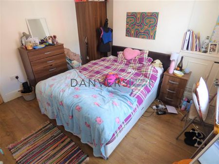 3 bedroom terraced house to rent - Photo 2