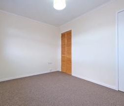 2 bedroom detached house to rent - Photo 4