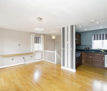 2 bedroom maisonette to rent - Photo 4