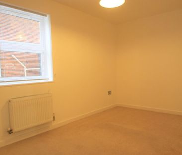 2 bedroom property to rent - Photo 3