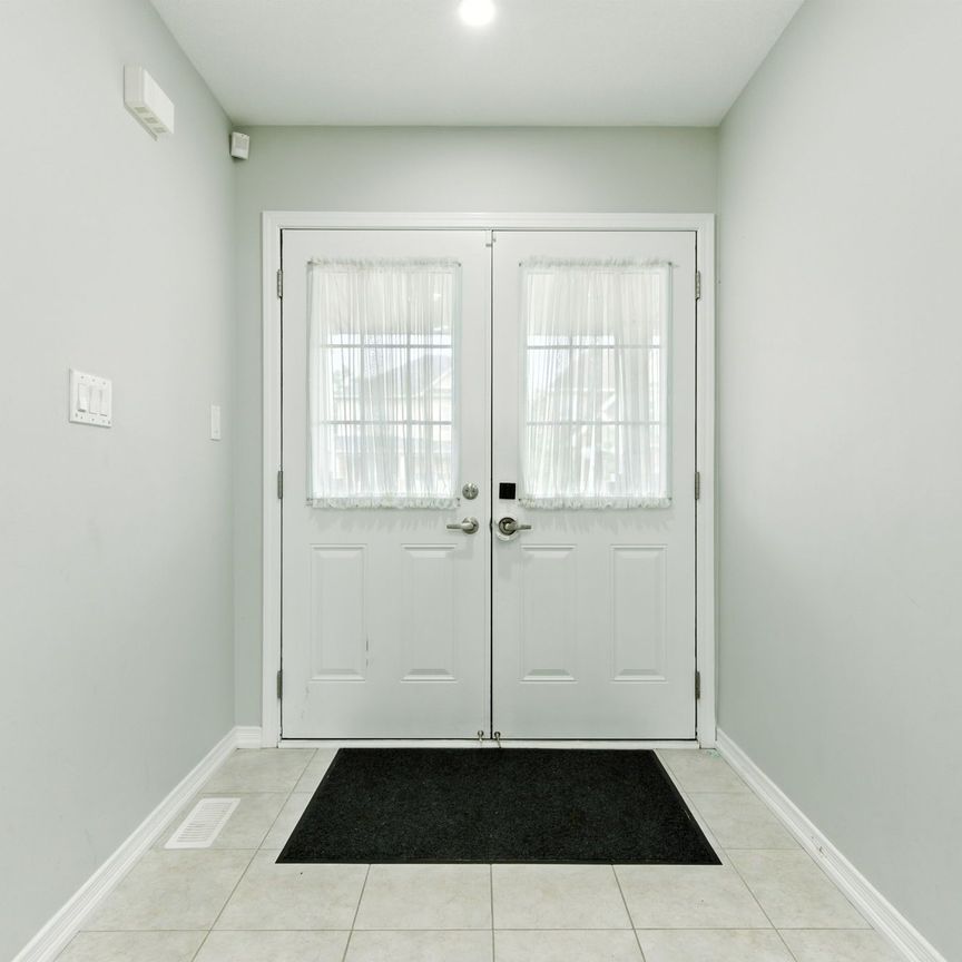 For Lease - 16 Froggy Drive, Thorold, Ontario - Photo 1