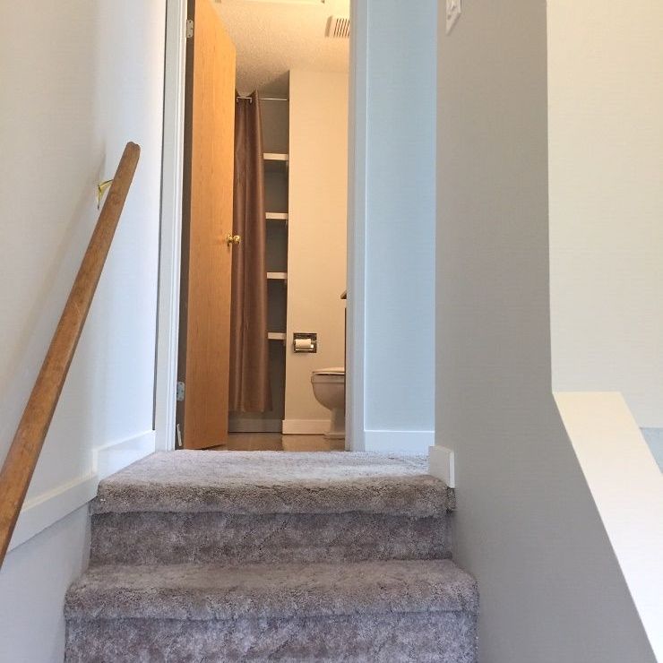 43 B Cameron Crescent, Red Deer, Alberta - Photo 1