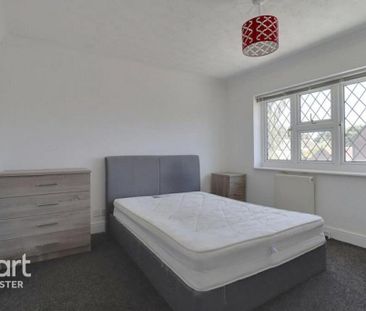 1 bedroom in a house share to rent - Photo 6