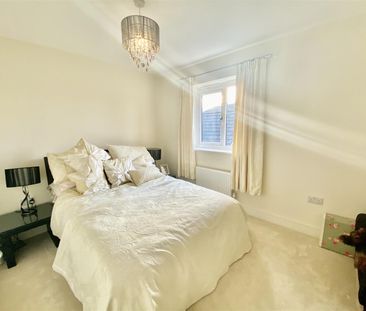 Fraser Drive, Uttoxeter, Staffordshire ST14 5EH - Photo 5