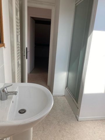 Appartement Le Chambon-Feugerolles - Photo 2