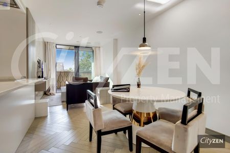 The Compton, 30 Lodge Road, London - Photo 2