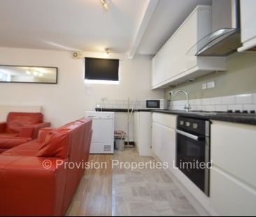 2 Bedroom Flats in Headingley - Photo 3