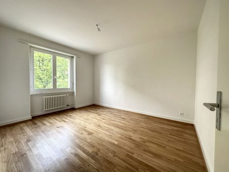 Bel appartement rénové de 2 pièces au 5ème étage - Photo 5