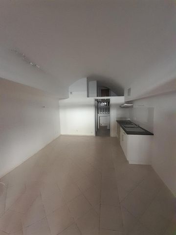 Location Appartement 2 pièces 39m² COURNONTERRAL 34660 - Photo 2