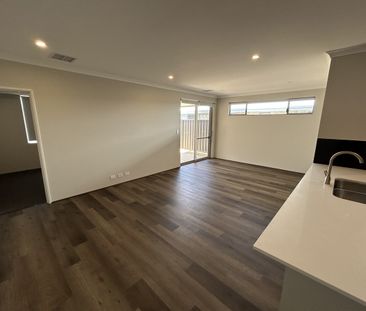 Rush into Goldrush! - Photo 1