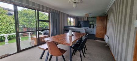 Sitting pretty on Kildare - Photo 3