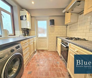 3 bedroom semi-detached house to rent - Photo 6