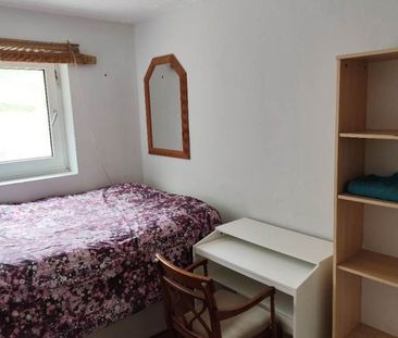 Room in a Shared House, Queen Square, BN1 - Photo 2