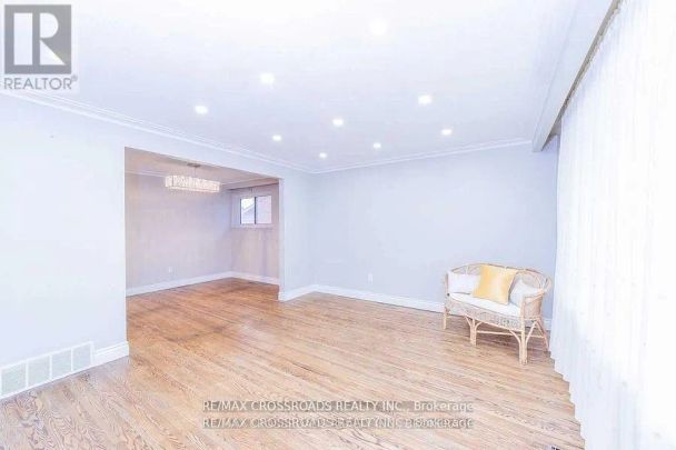 3 ALANADALE AVENUE - Photo 1