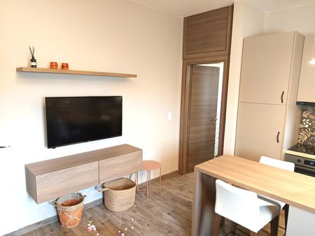 Studio/Γκαρσονιέρα για ενοικίαση Κέντρο (Πύργος) - Photo 3