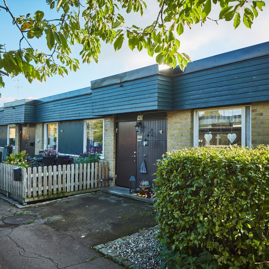 Ekebrogatan 52 - Photo 1