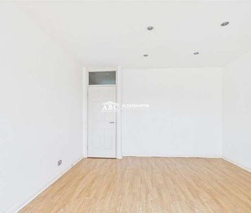 Rowlands Close, London, NW7 - Photo 6