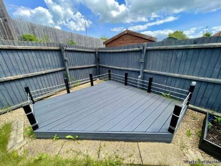 4 bedroom property to rent in Corby - Photo 2