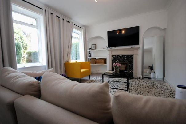 3 bedroom terraced house to rent - Photo 1