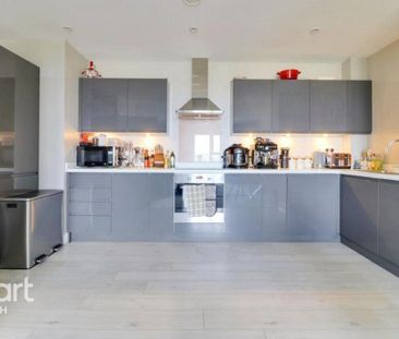 2 bedroom flat to rent - Photo 4