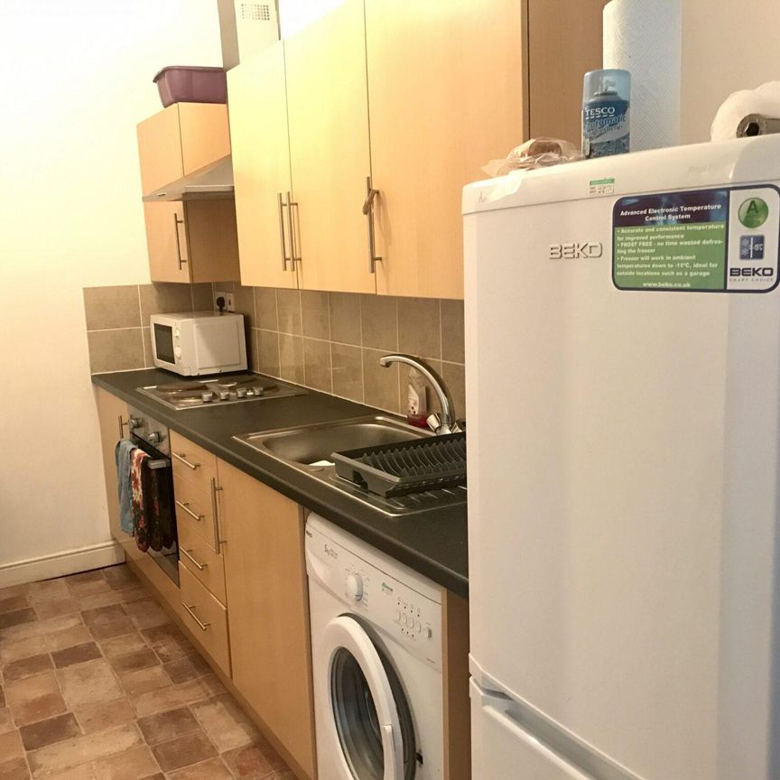 Queens Road (2 bed) - Photo 1