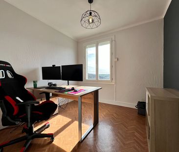 Location Appartement 4 pièces 67m² - Photo 4