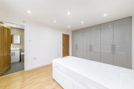 3 bedroom townhouse to rent - Photo 5