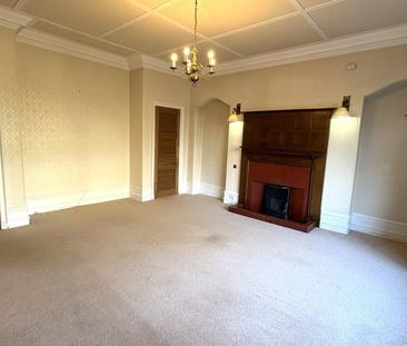 5 bedroom detached house to rent - Photo 4