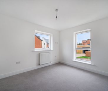 3 bedroom semi-detached house to rent - Photo 6