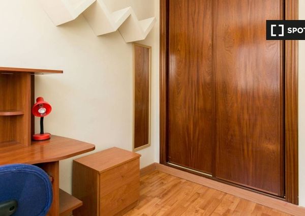 granada, Andalusia 18011