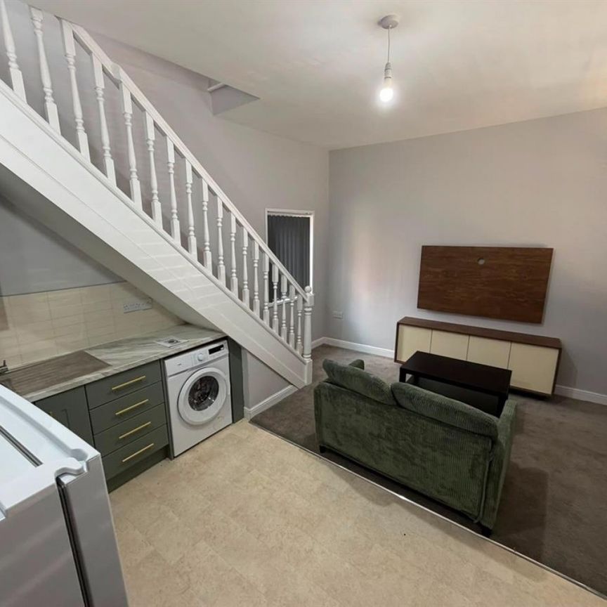 Flat 1, 25 Mount Street - Photo 1