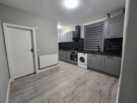 Chandos Road N17, London - Photo 5