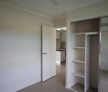 10 Epping Way, Mount Low - Photo 2