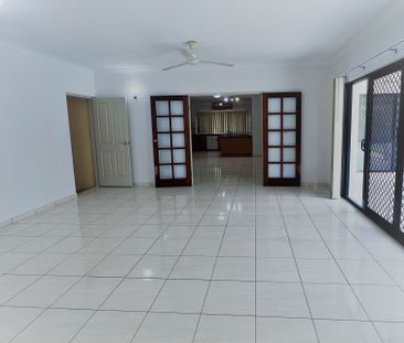 73 Maluka Drive - Photo 1